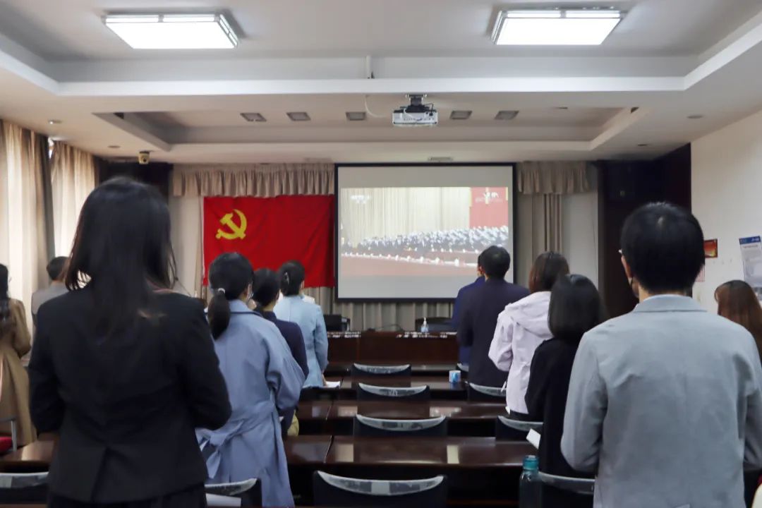 安博官方网页版app下载师生利用电视