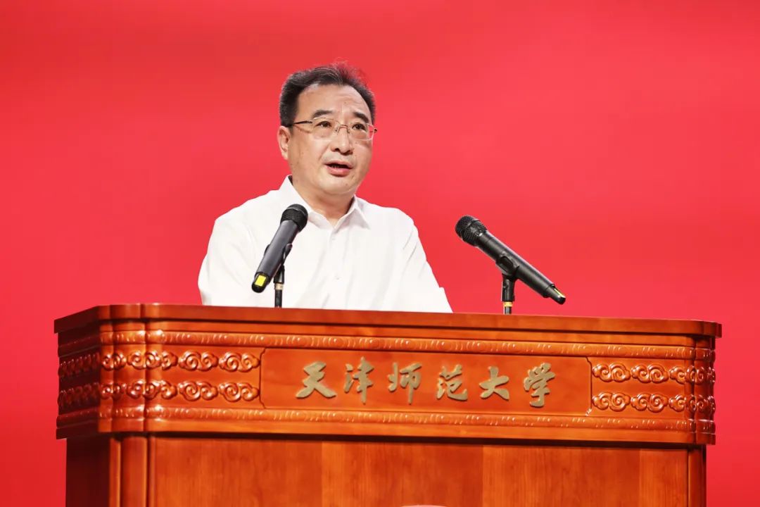 安博官方网页版APP新人权益“躬耕教