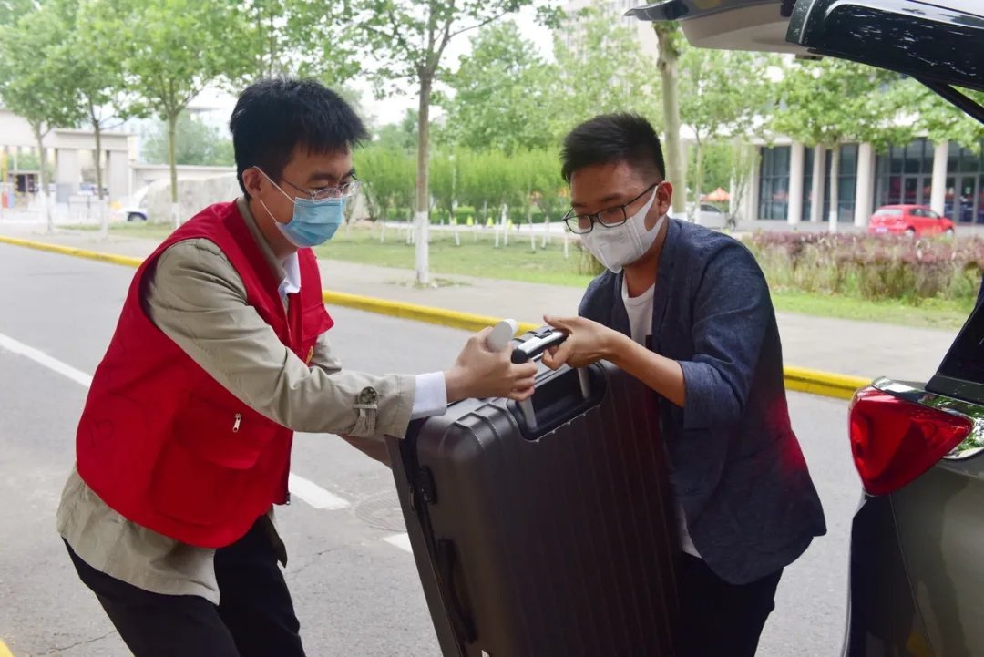 为返校安博官方网页版活动入口提供贴心