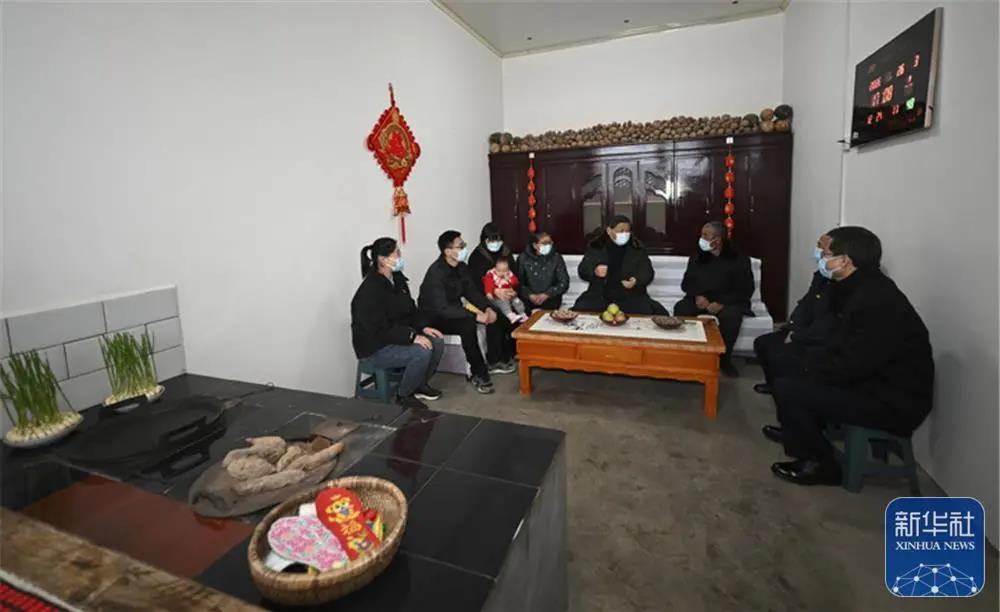 向港澳台同胞和海外侨胞致以美好的新春