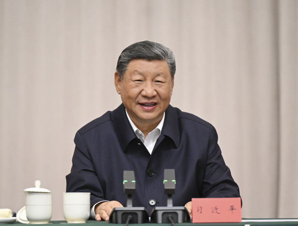 习近平在听取西藏自治区安博官方网页版