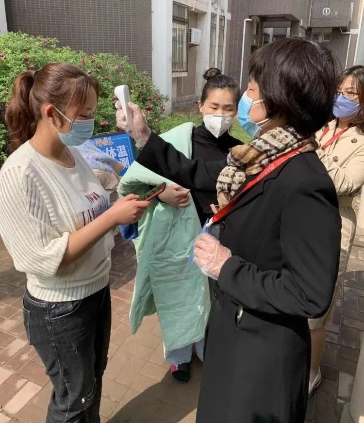 校领导深入“三站一场”