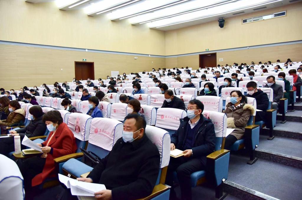 全体校领导班子成员